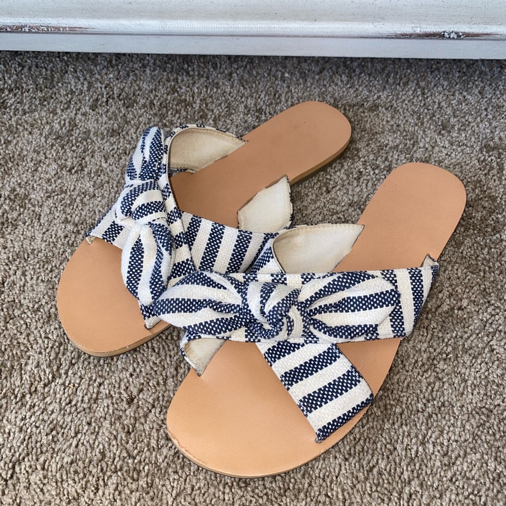 Summer sandals 9.5